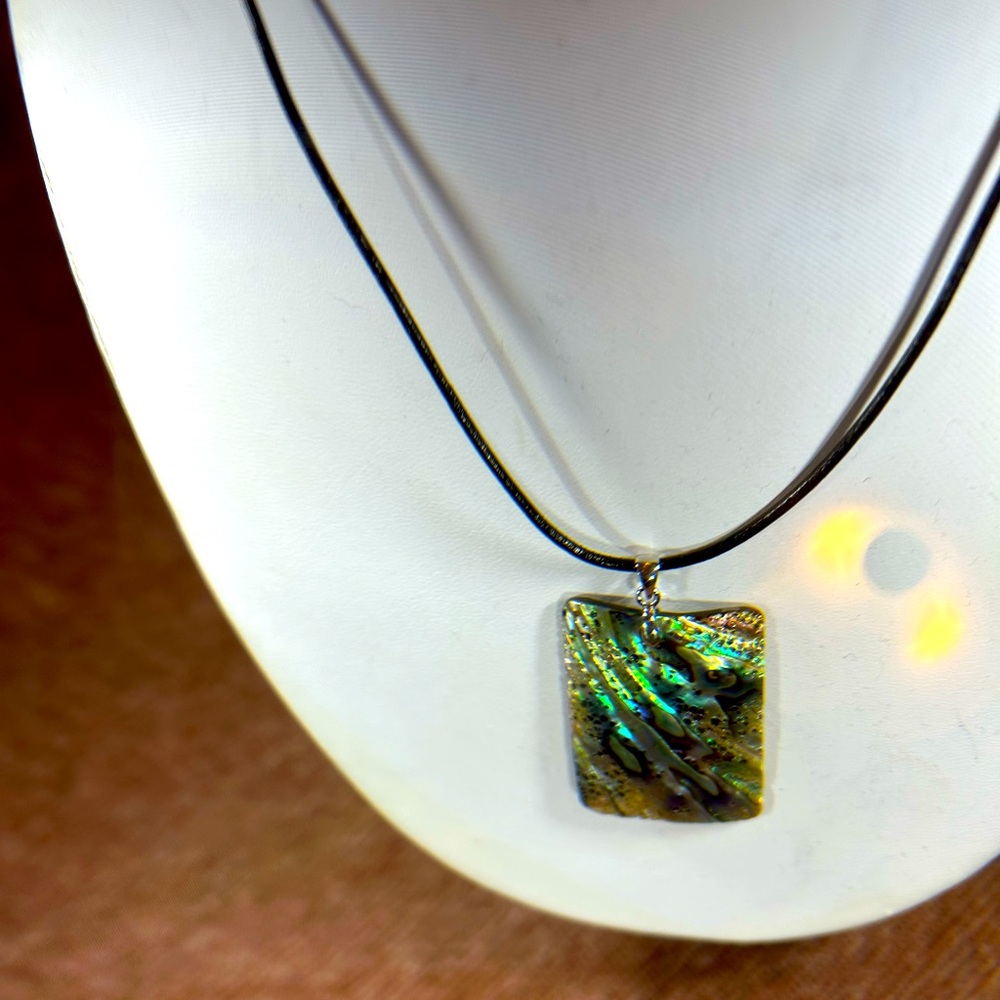 Abalone Shell Pendant - image 3